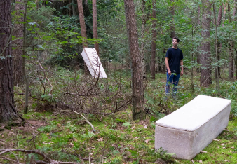 duurzame uitvaartkist van Mycelium Loop Cocoon